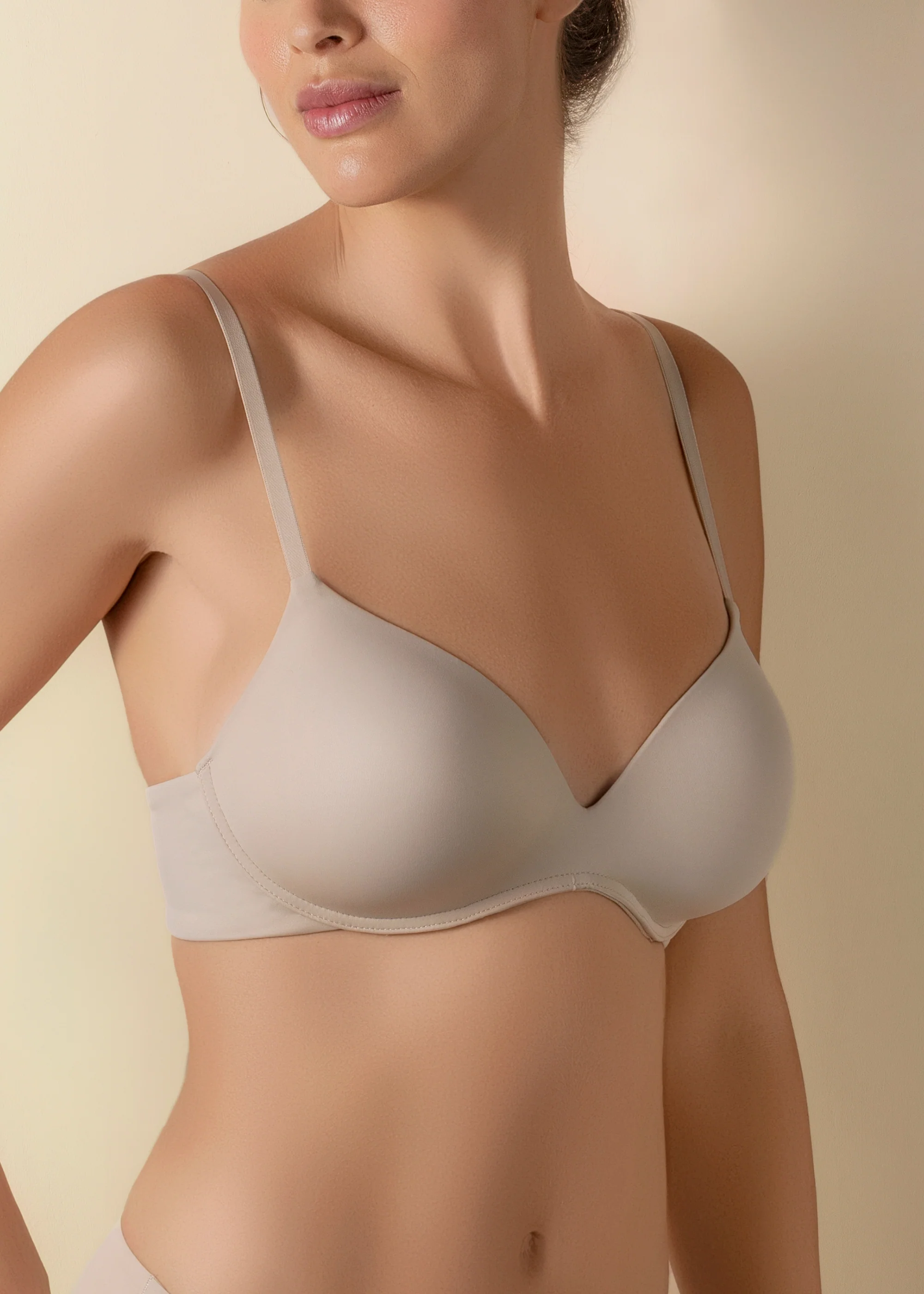 Reggiseno con ferretto in silicone morbido e leggera imbottitura - Image 7