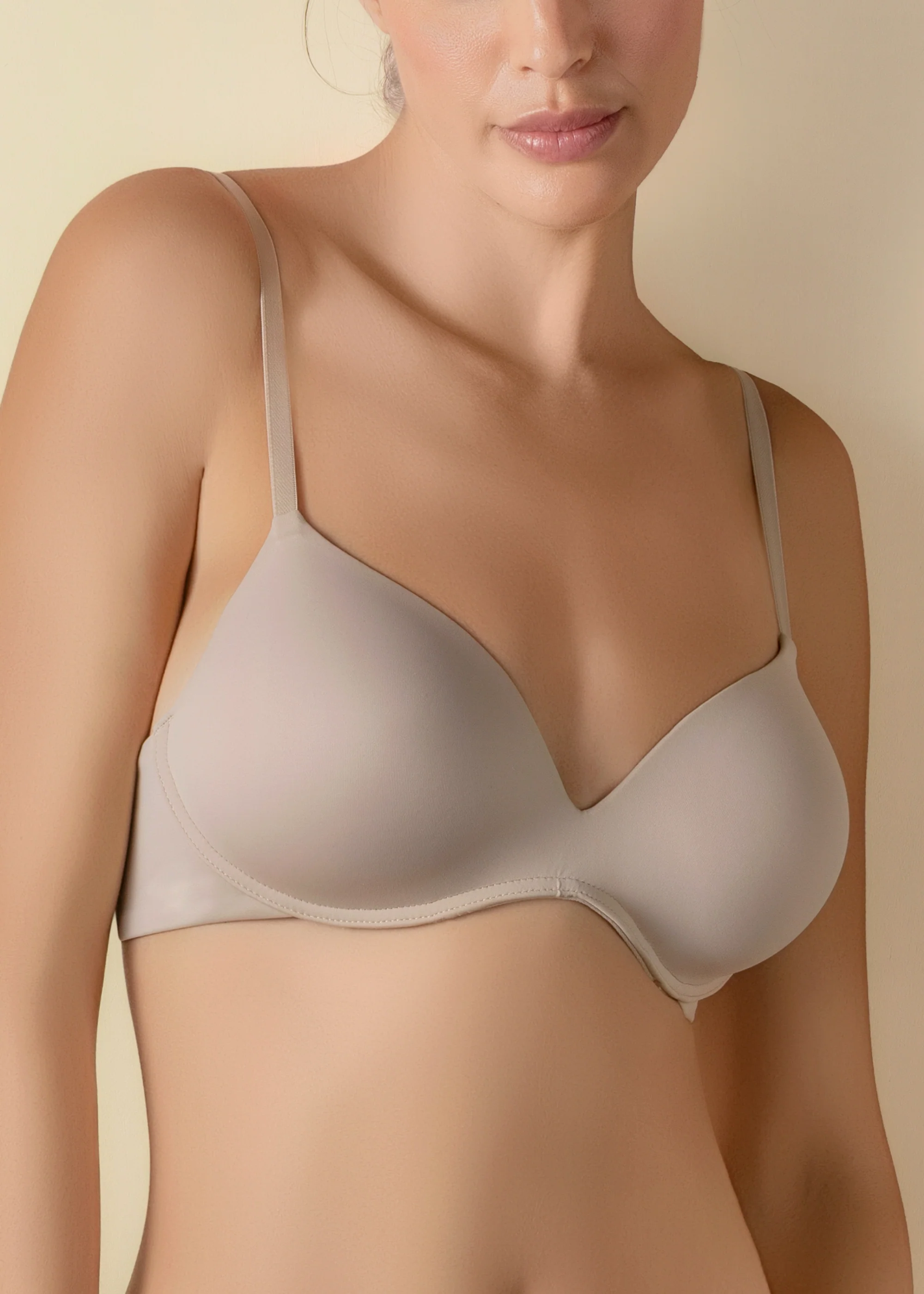 Reggiseno con ferretto in silicone morbido e leggera imbottitura - Image 9