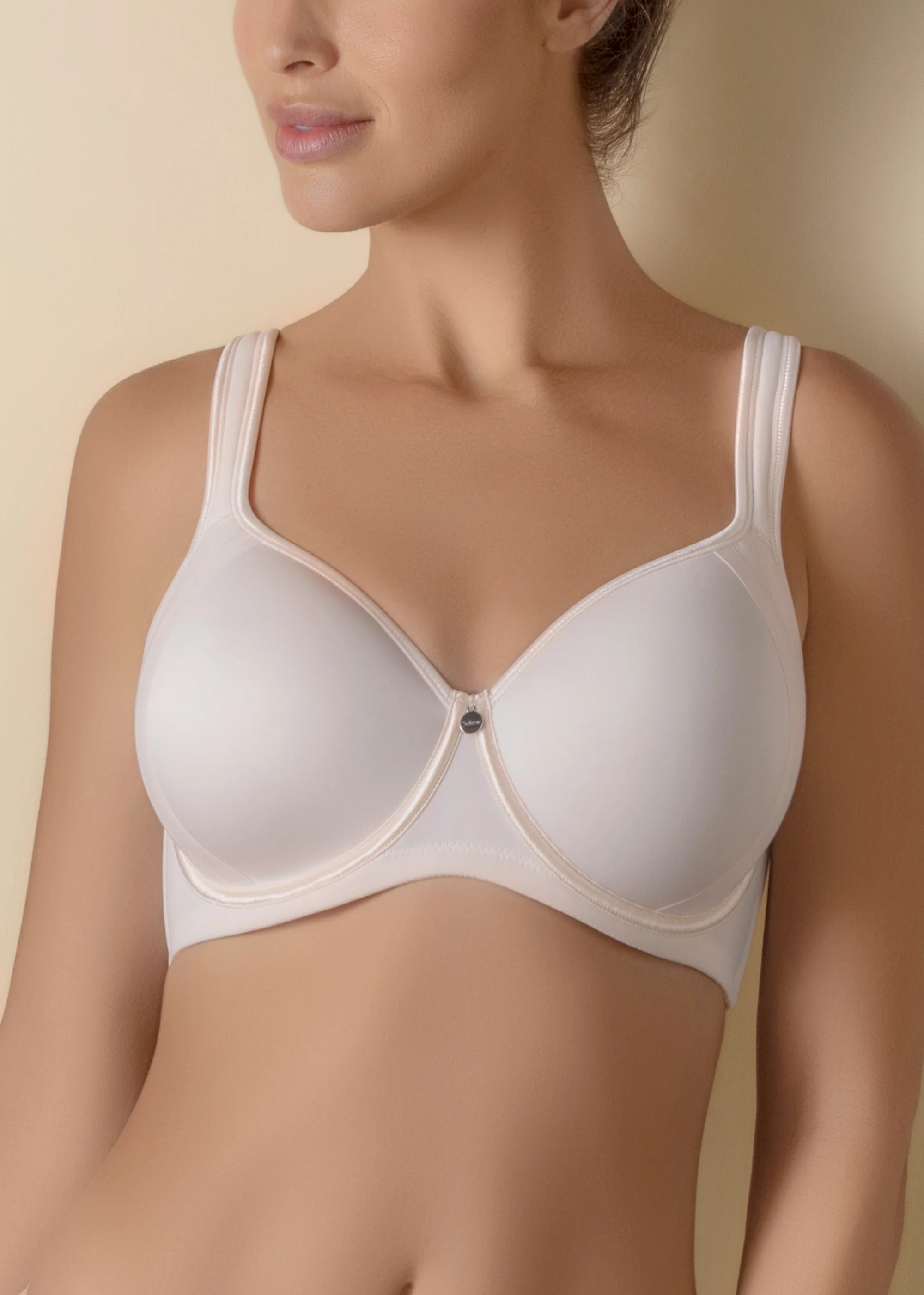 Reggiseno con ferretto, coppa spacer leggermente imbottita con decorazione in pizzo e spalline larghe comfort - Image 14