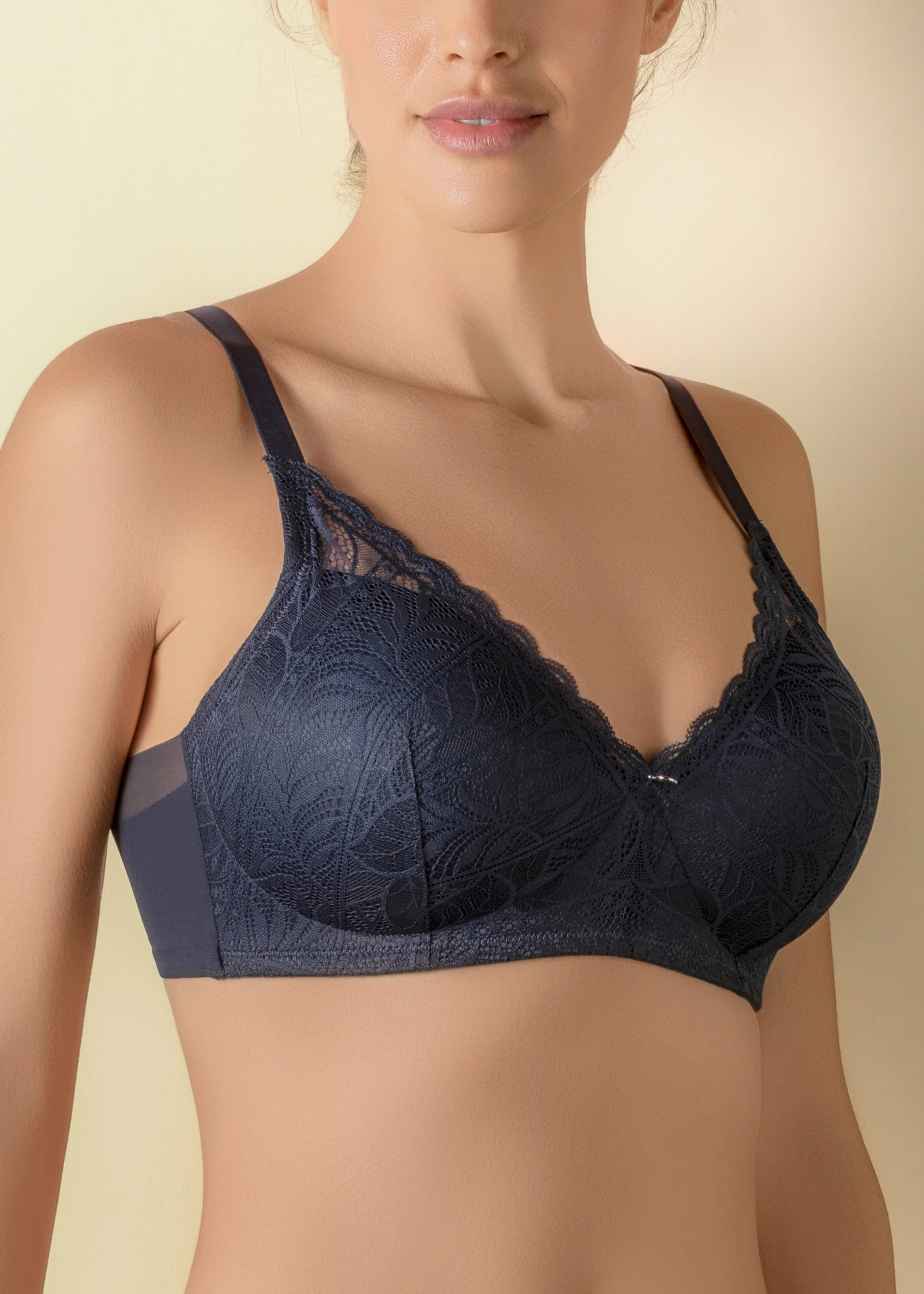 Reggiseno in pizzo floreale con fascia in tulle e leggera imbottitura senza ferretto - Image 7