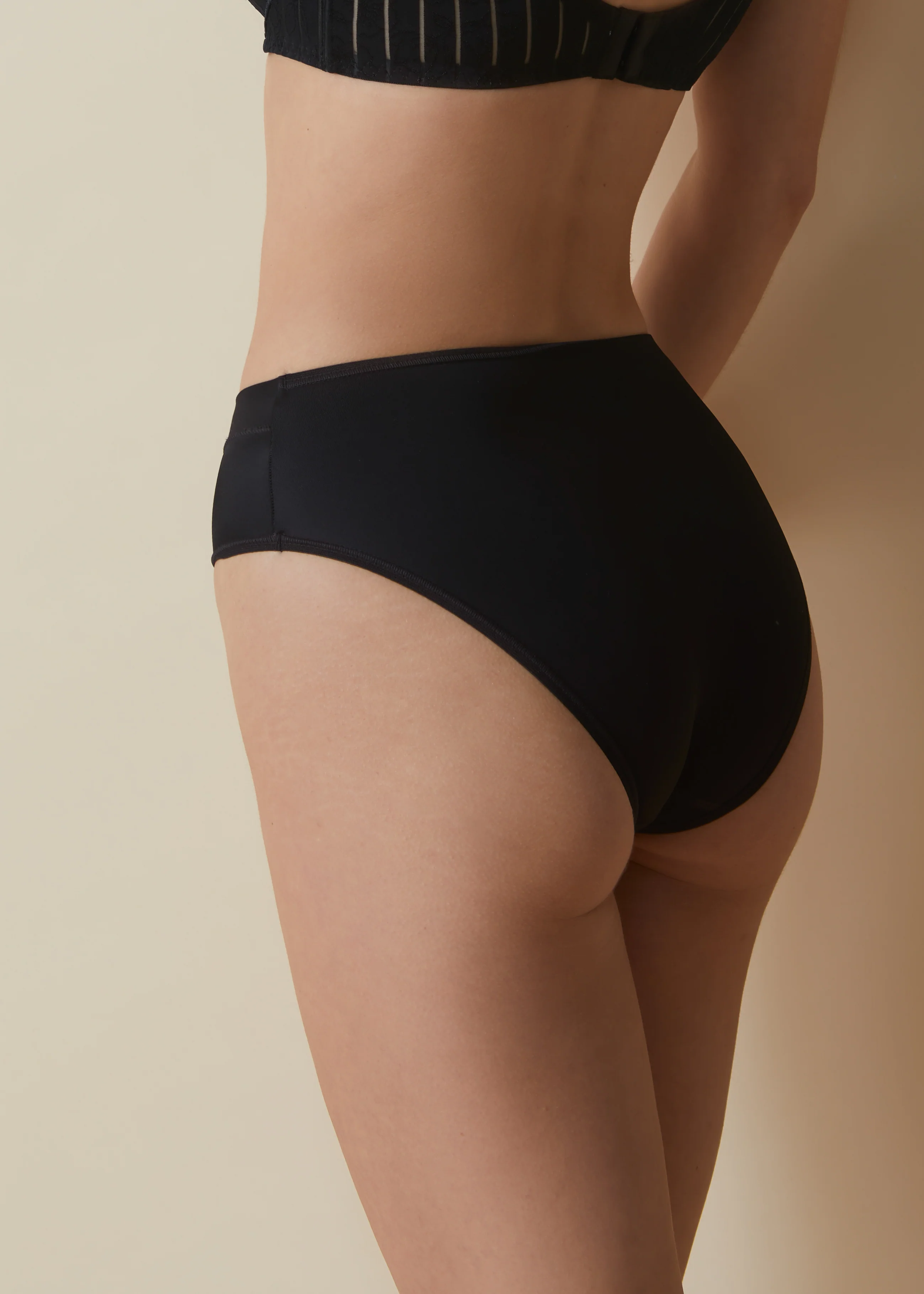 Mutanda leggermente contenitiva a vita alta con elegante motivo floreale a righe - Image 26