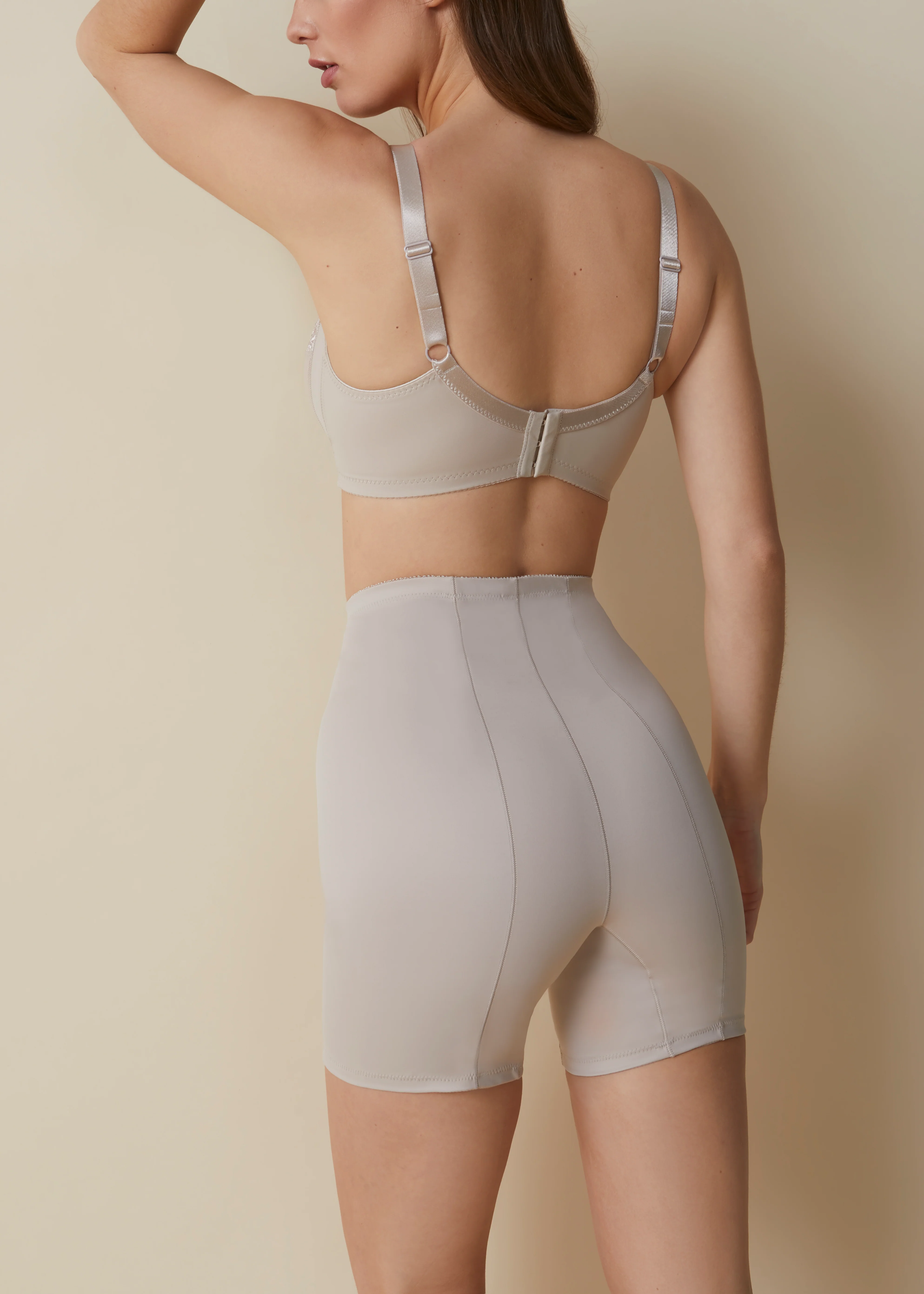 Reggiseno contenitivo con fascia alta senza ferretto e senza imbottitura con coppe in pizzo e tulle - Image 8
